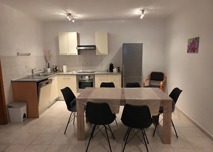 Semesterbostad Maison Pero Supetar