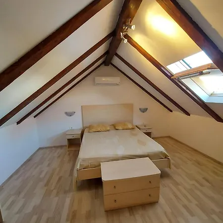 Maison Pero Holiday home