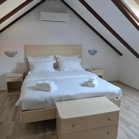 Maison Pero * Supetar