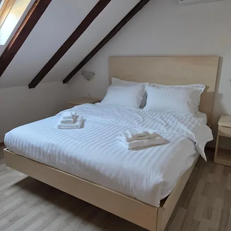 Maison Pero * Supetar